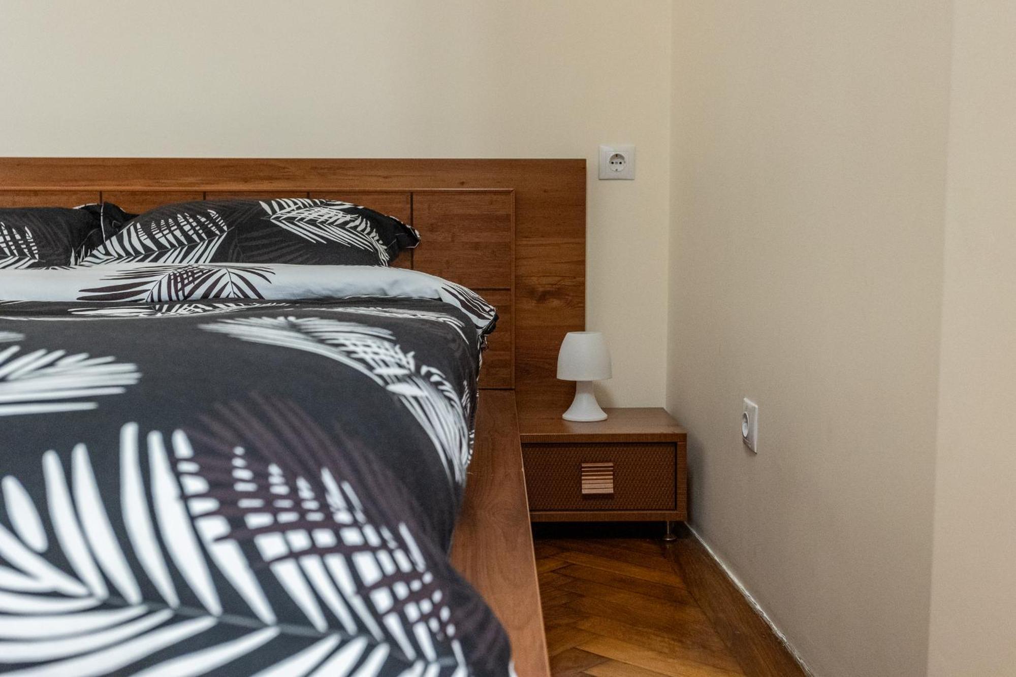 Apartment Supreme Deer Brasov